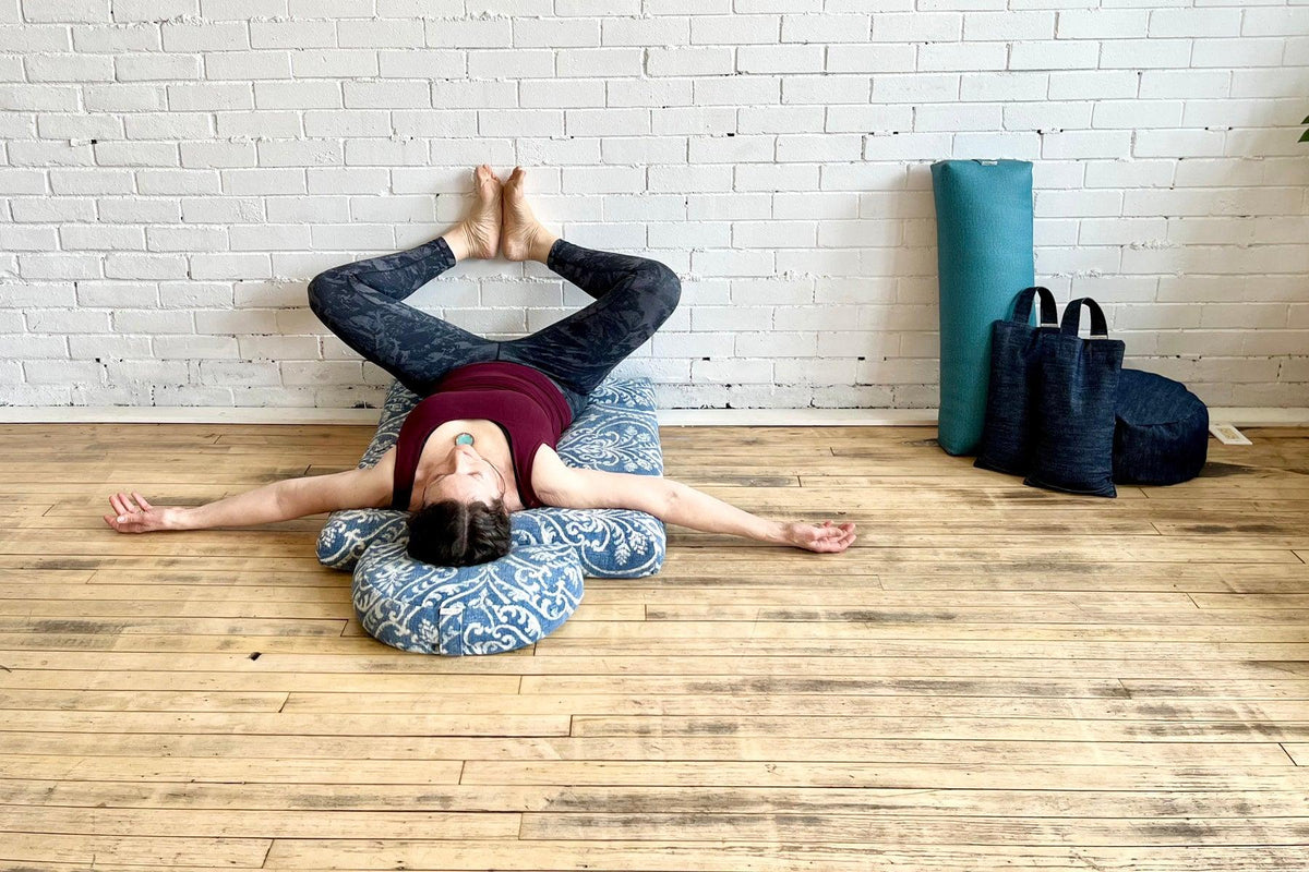 Using The Wall As A Yoga Prop – Love My Mat